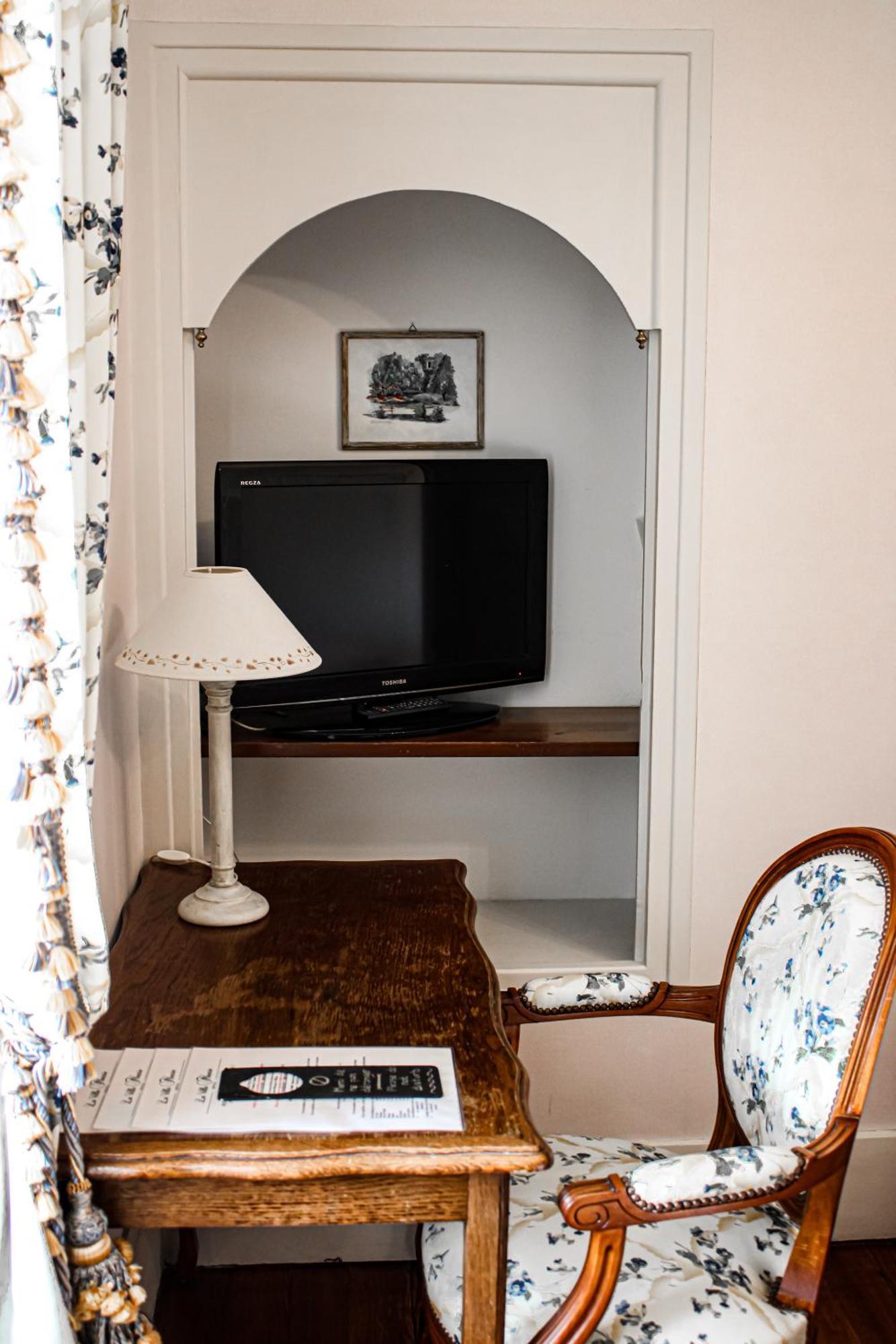 Hotel La Villa Fleurie Бон Екстериор снимка