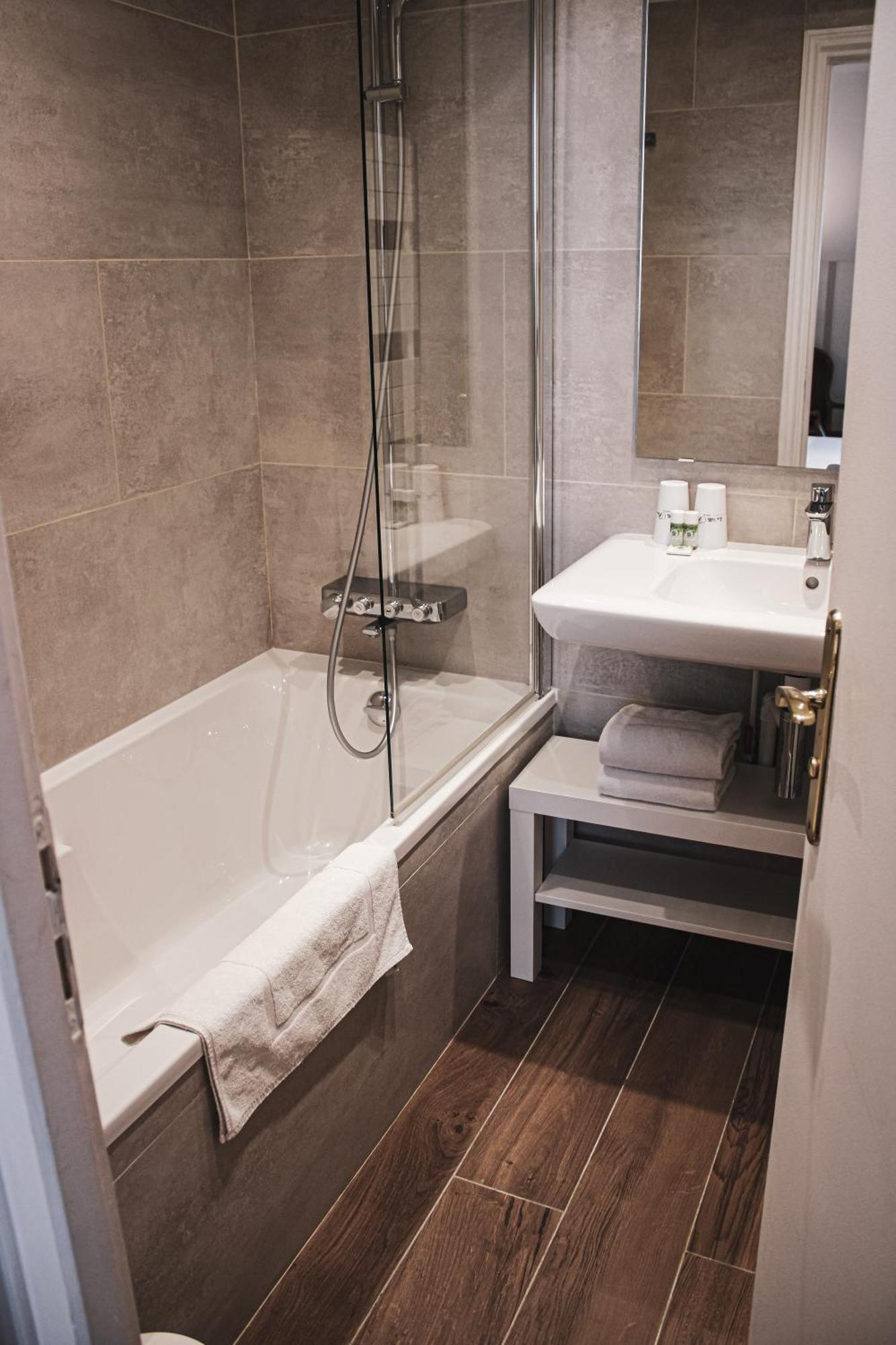 Hotel La Villa Fleurie Бон Екстериор снимка