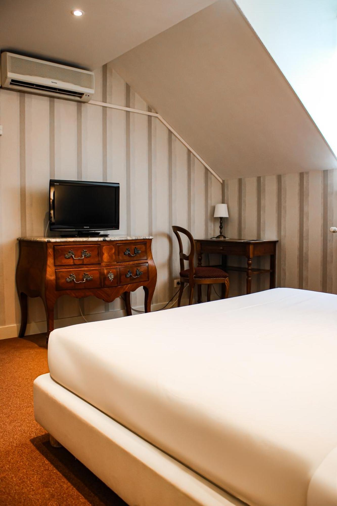 Hotel La Villa Fleurie Бон Екстериор снимка