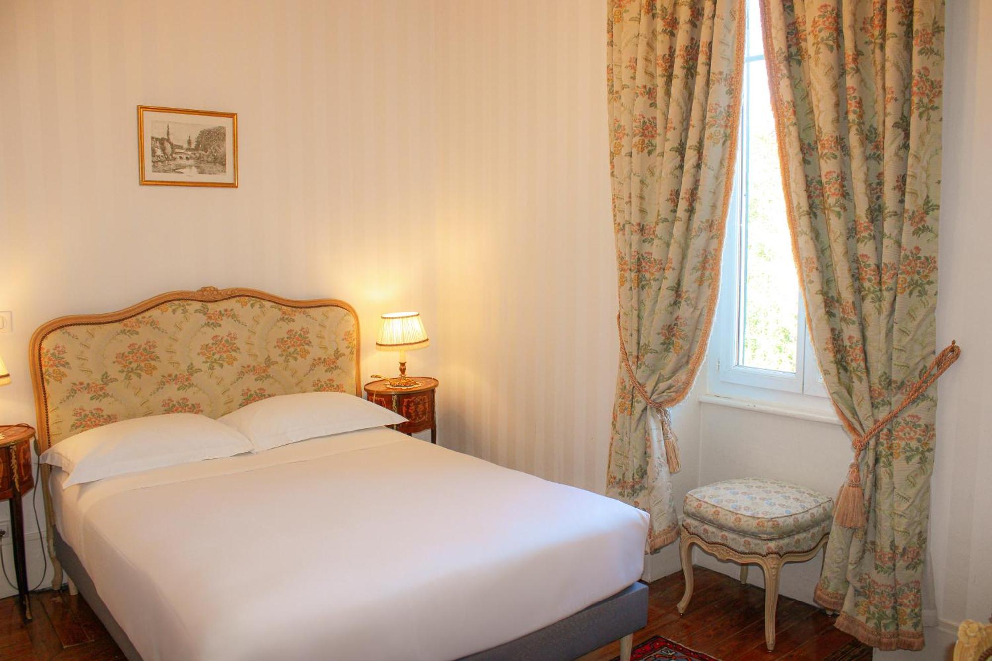Hotel La Villa Fleurie Бон Екстериор снимка